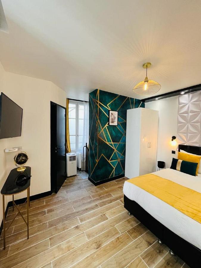 160 - Urban Fashion Week Paris Vuitton Apartment Exterior photo