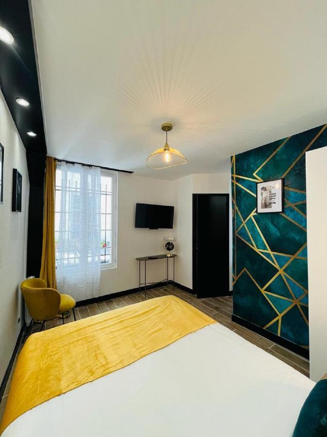 160 - Urban Fashion Week Paris Vuitton Apartment Exterior photo